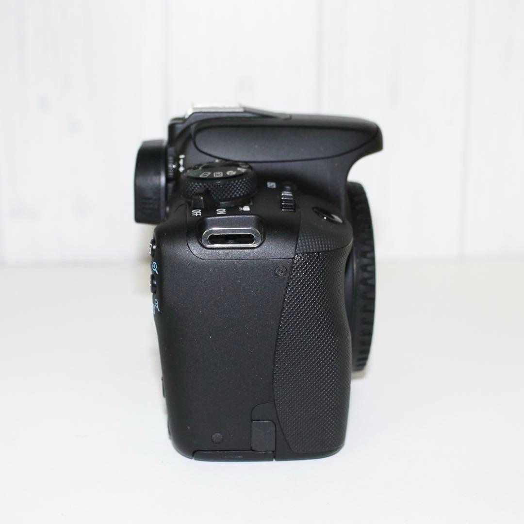 Canon Kissx7 一眼レフカメラ　Wレンズ付き　超望遠レンズ　手ブレ補正