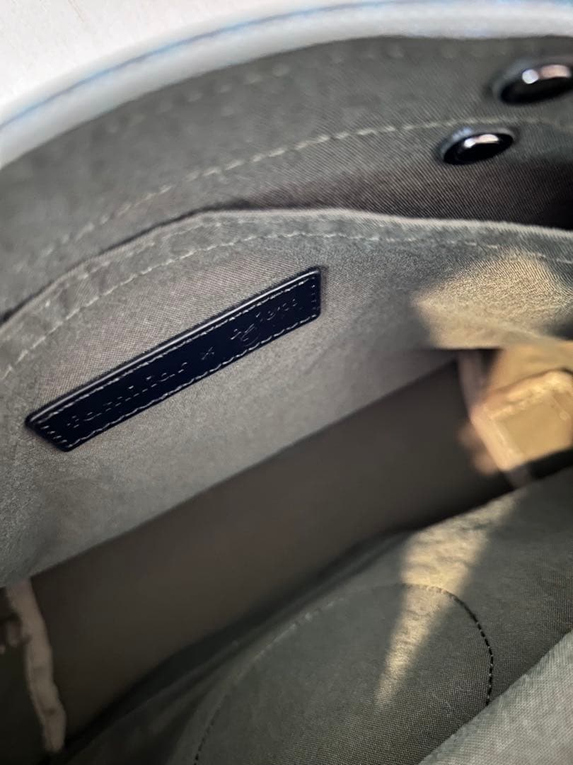 ファミリア×ajewコラボ限定バッグ　本体のみ