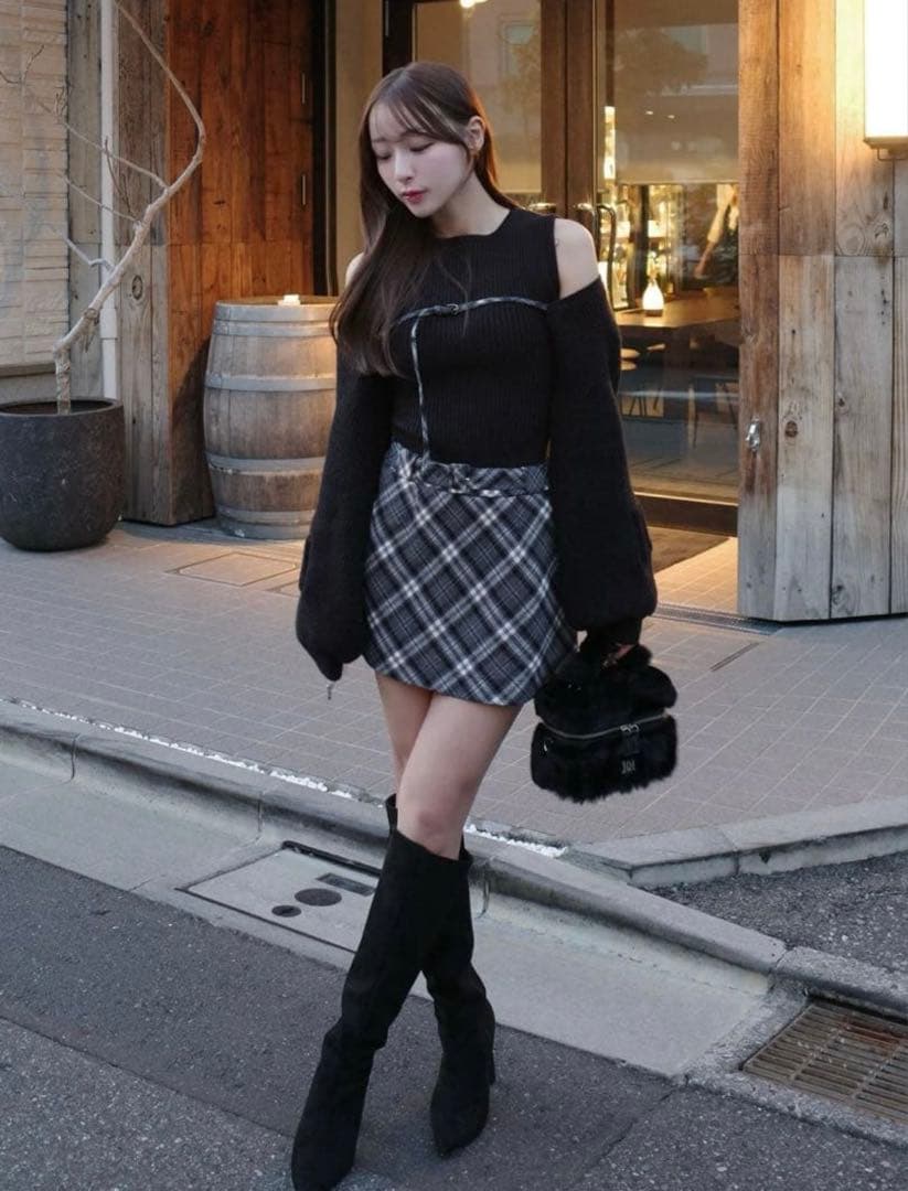 ドッキングミドルウエストニットミニワンピース Darich