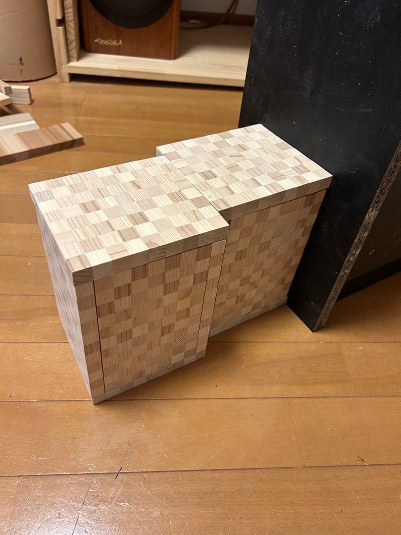自作スピーカー 杉と桧の寄木細工