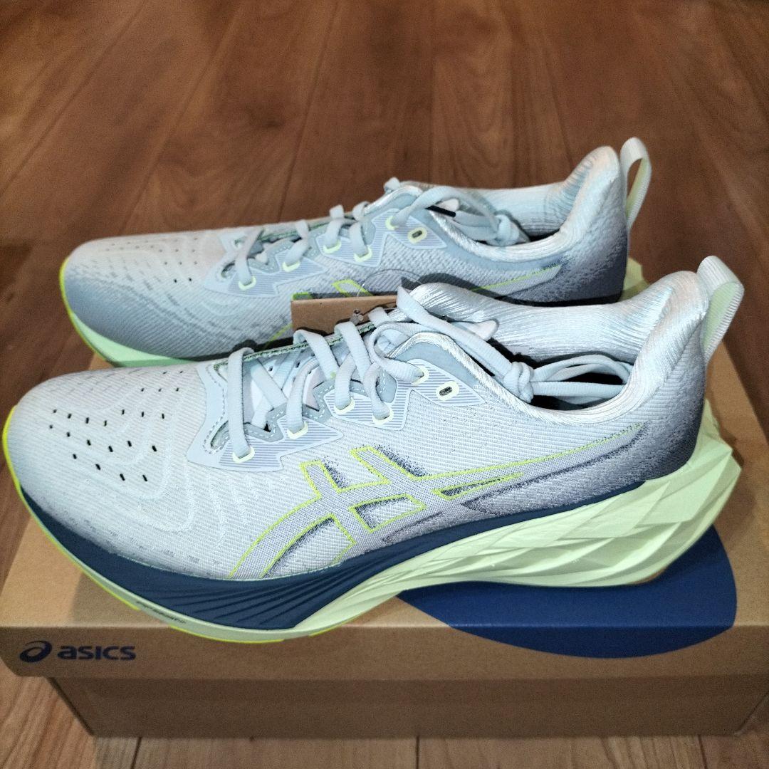 アシックス ノヴァブラスト4 ASICS NOVABLAST4 未使用 26.5