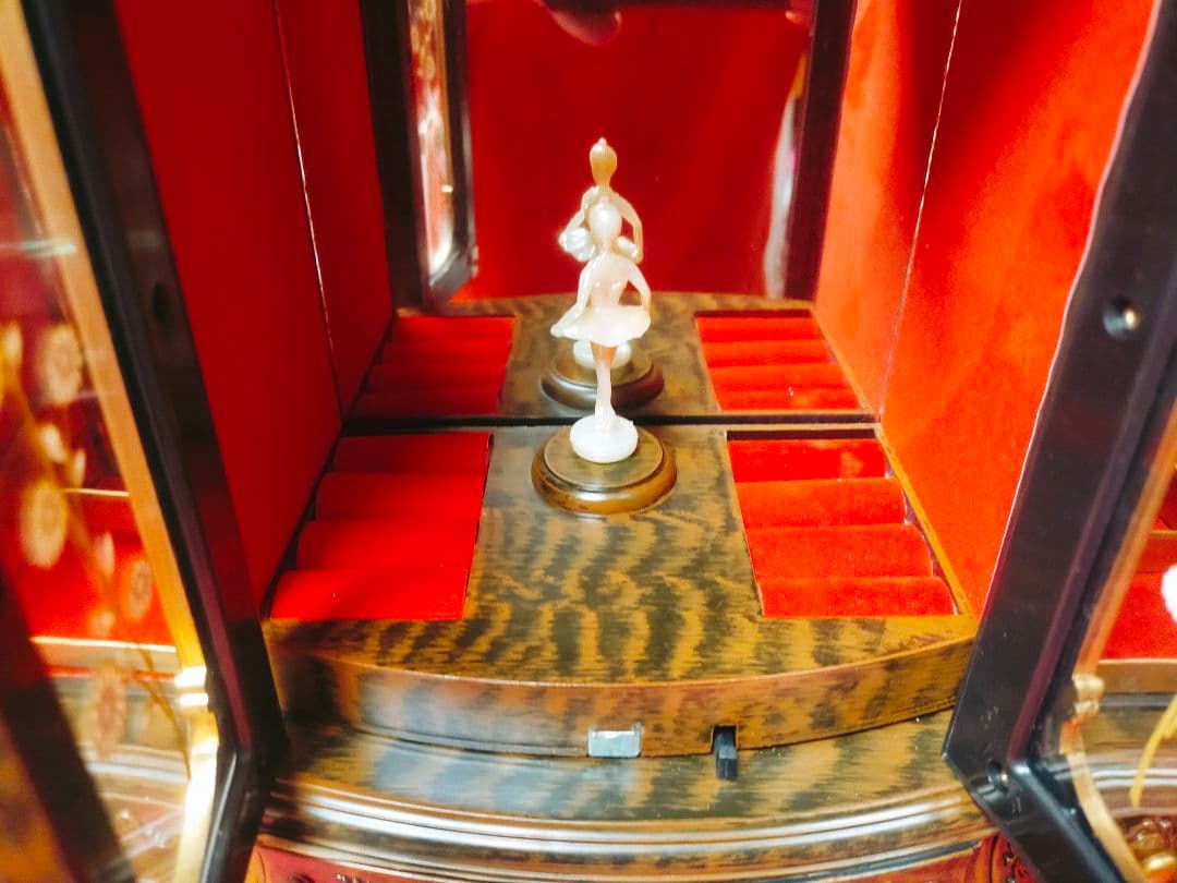 引き出し付き　ミュージカルバレリーナ　ジュエリーボックス　宝石箱