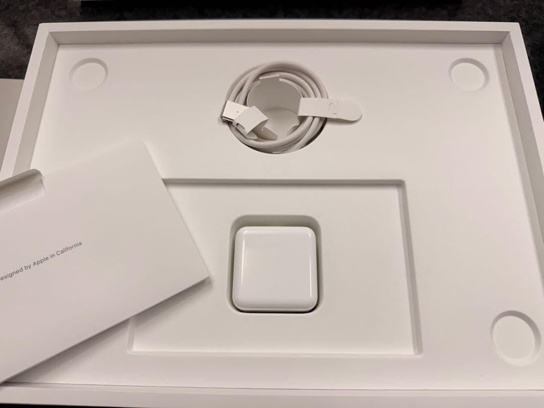 MacBookAirM3 13inスターライト16GB 512GB 100%充3