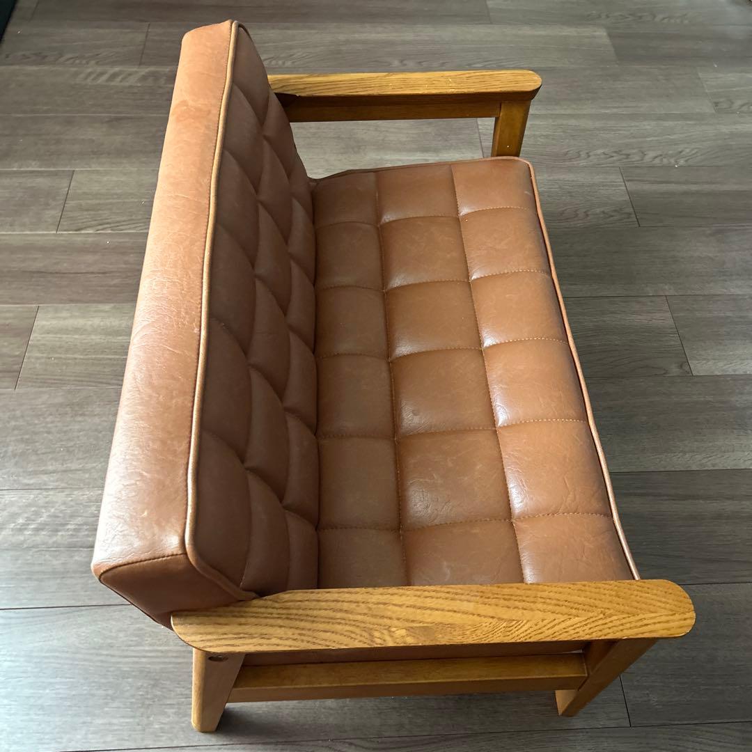カリモク家具　キッズブラウンレザーキルティングソファ