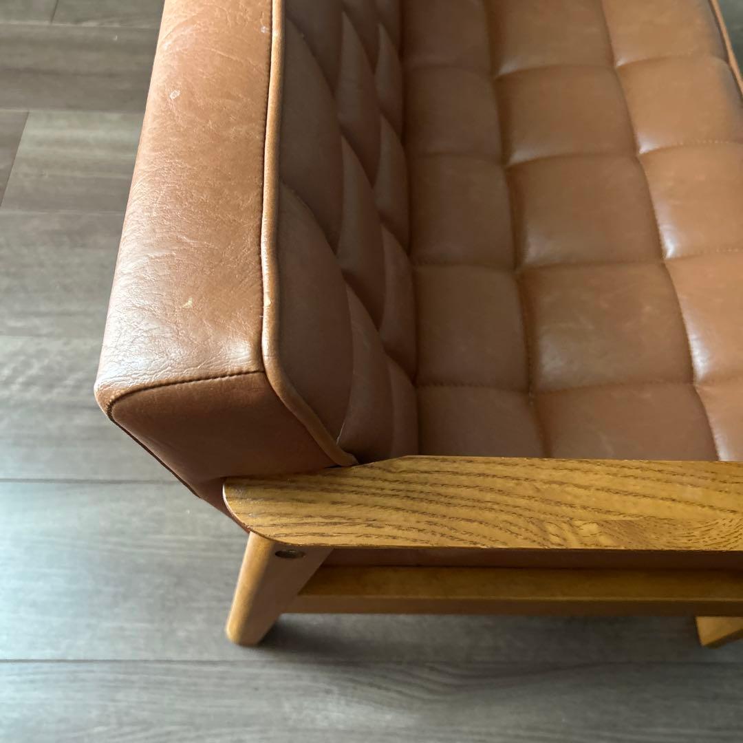 カリモク家具　キッズブラウンレザーキルティングソファ