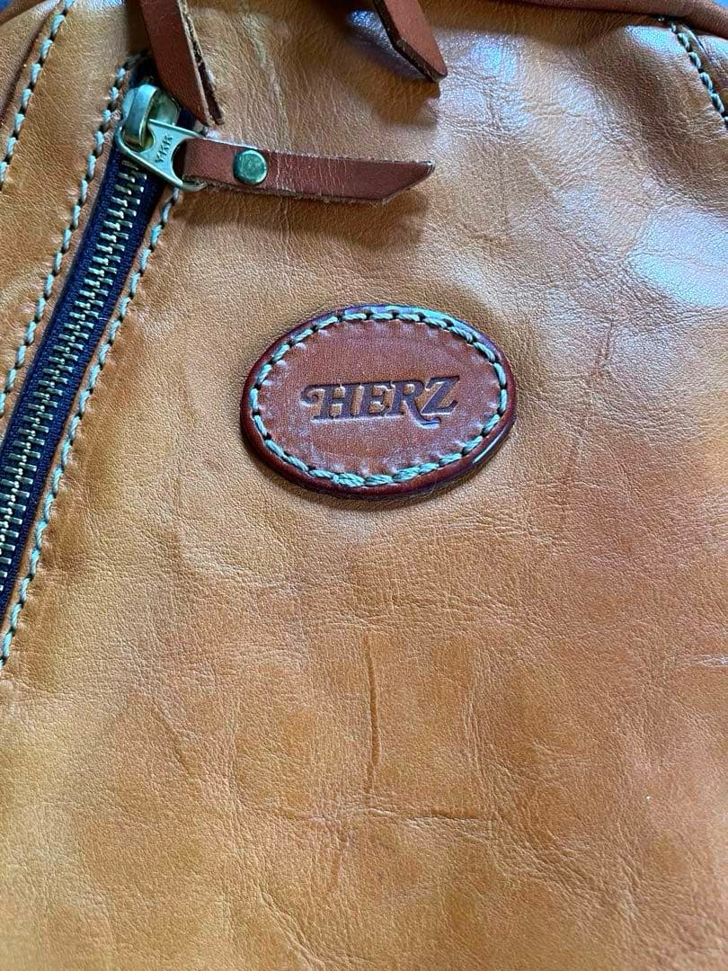 herz リュック ファスナー キャメル