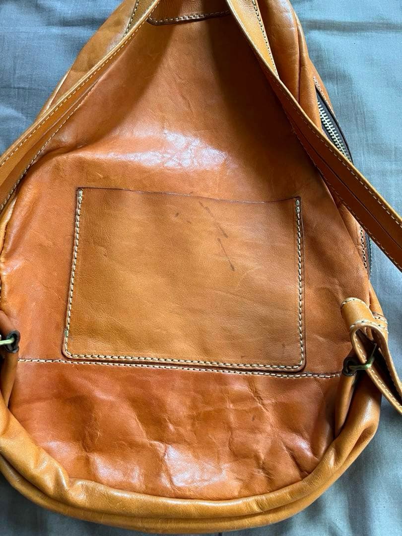 herz リュック ファスナー キャメル