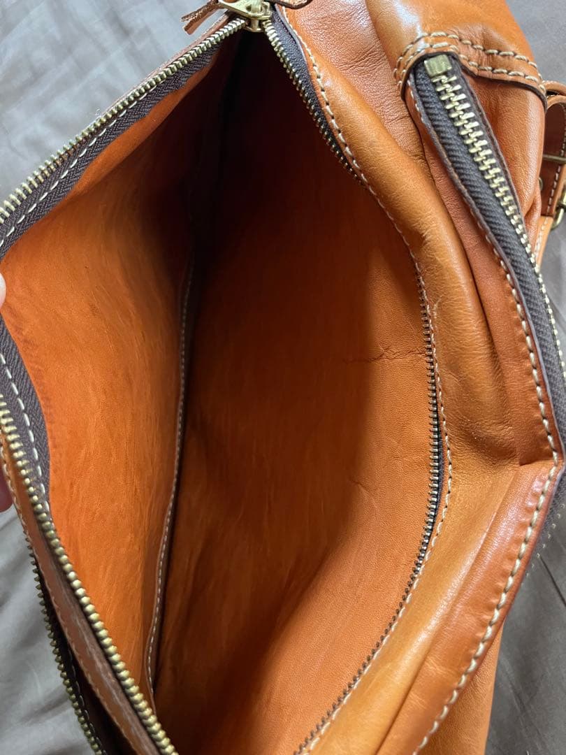 herz リュック ファスナー キャメル