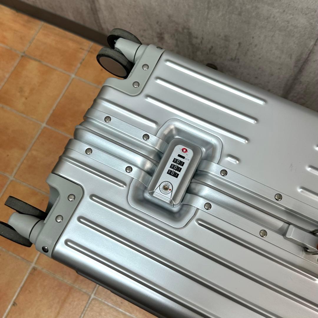 ⭐️新品・未使用⭐️innovator スーツケース INV5811 70 L