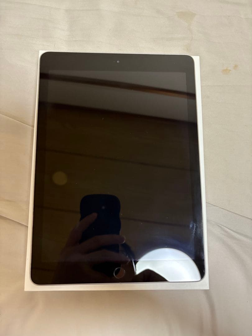 ぴ*様 Apple iPad 第６世代32GB