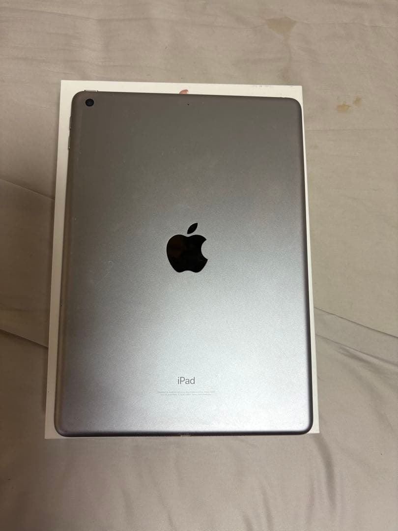 ぴ*様 Apple iPad 第６世代32GB