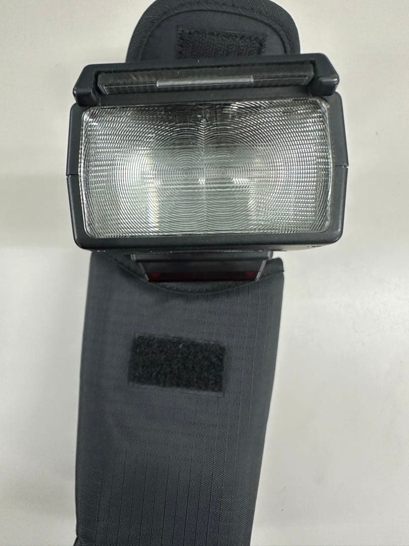 Nikon AF-S 55-200mm VR 望遠レンズ/スピードライト、充電器