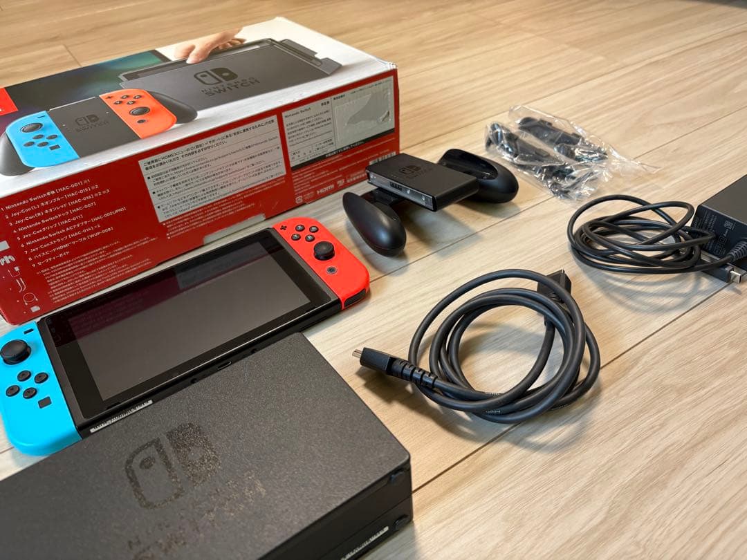 【SDカード付き】Nintendo Switch 本体 付属品＋カーバーケースも