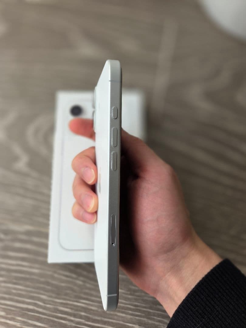 iPhone16Plus 128GB ホワイト 美品