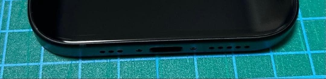 iPhone 15 128GB ブラック バッテリー 100%