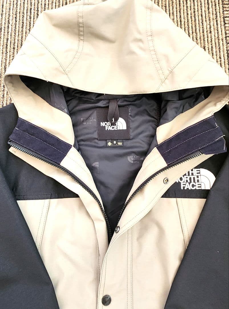 【良品】マウンテンライトジャケットNP11834