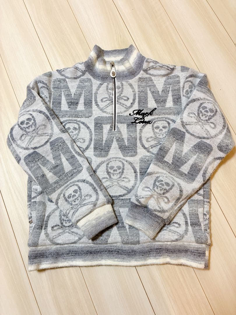 【マークアンドロナ】スカルデザイン ハーフジップセーター グレー