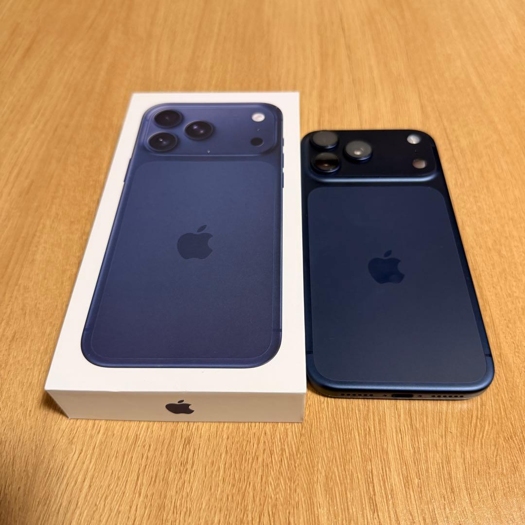 Apple iPhone 17 Pro Max 1TB ディープブルー