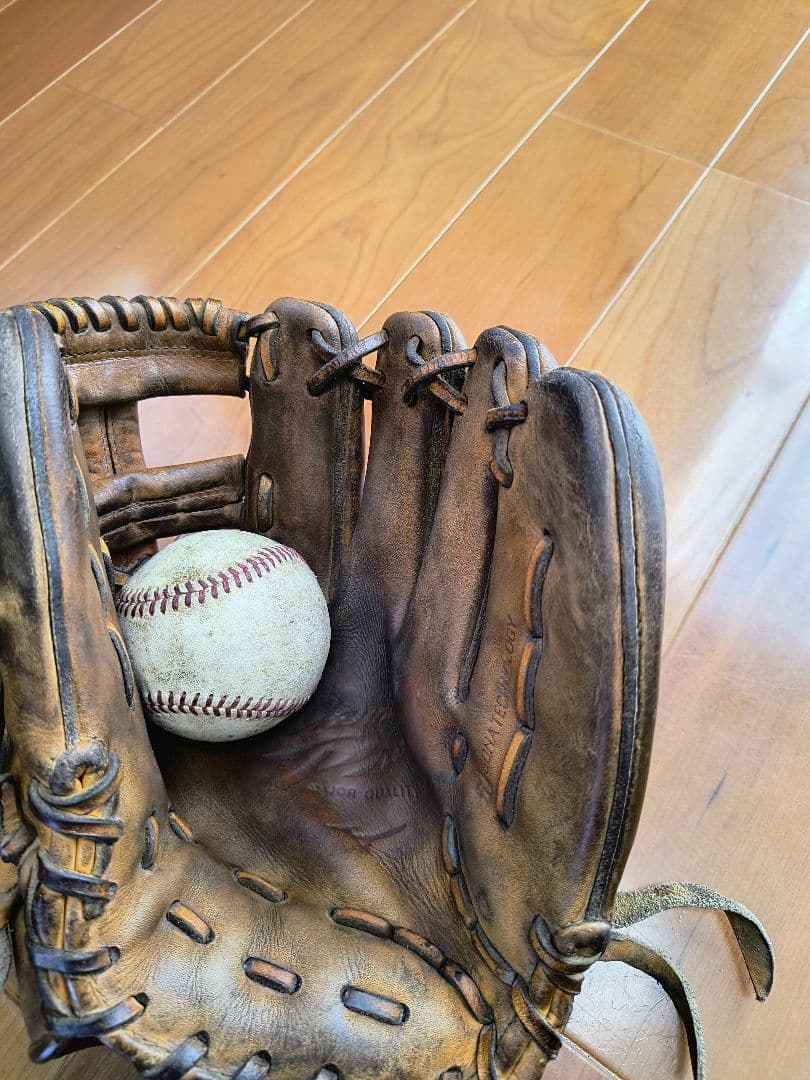 ミズノプロ　硬式　内野手グローブ　最高品質　嬉しい型良好！　硬式球おまけ