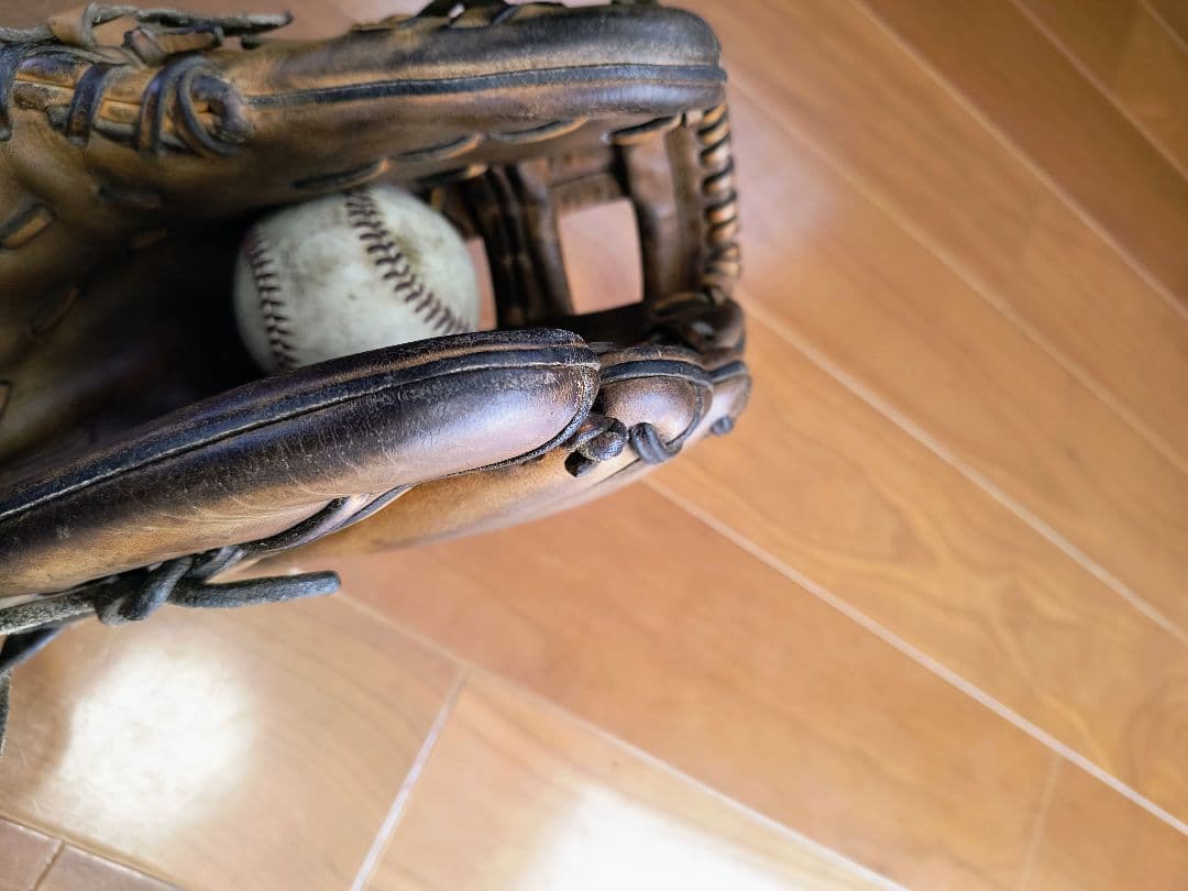 ミズノプロ　硬式　内野手グローブ　最高品質　嬉しい型良好！　硬式球おまけ