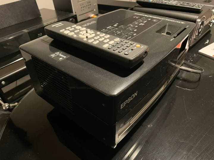 EPSON EHDM3 プロジェクター