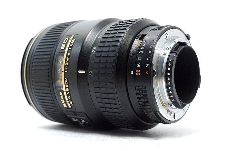 【広角レンズ】 Nikon AF-S 17-35mm F2.8 D