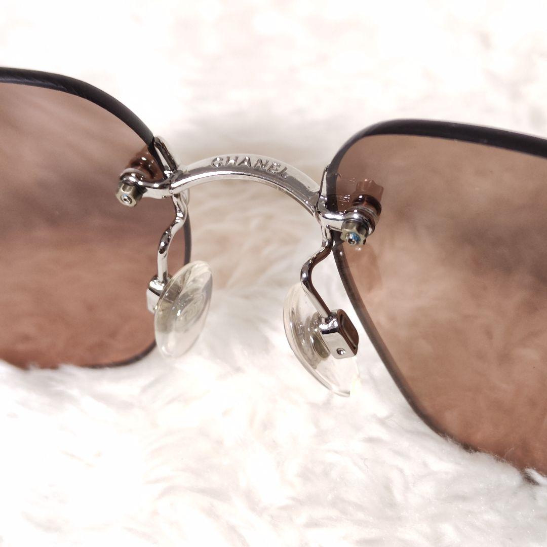 CHANEL リムレス サングラス ココマーク シルバーフレーム