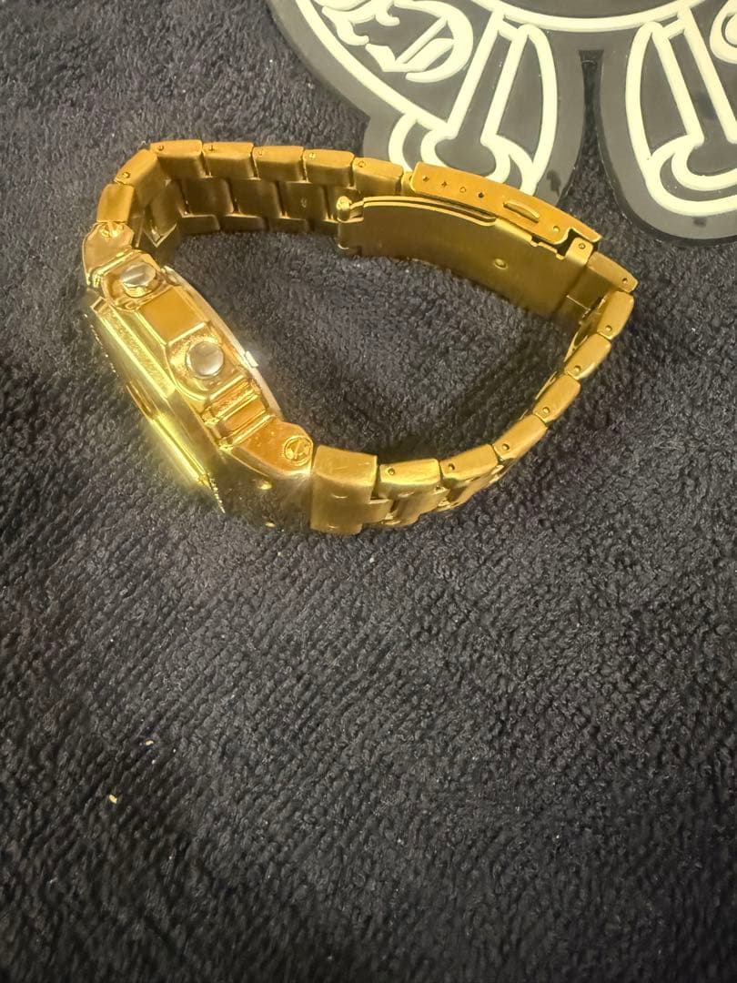 h*s様 デジタル　腕時計　メタル　ゴールド　used 木村拓哉　教場　5600