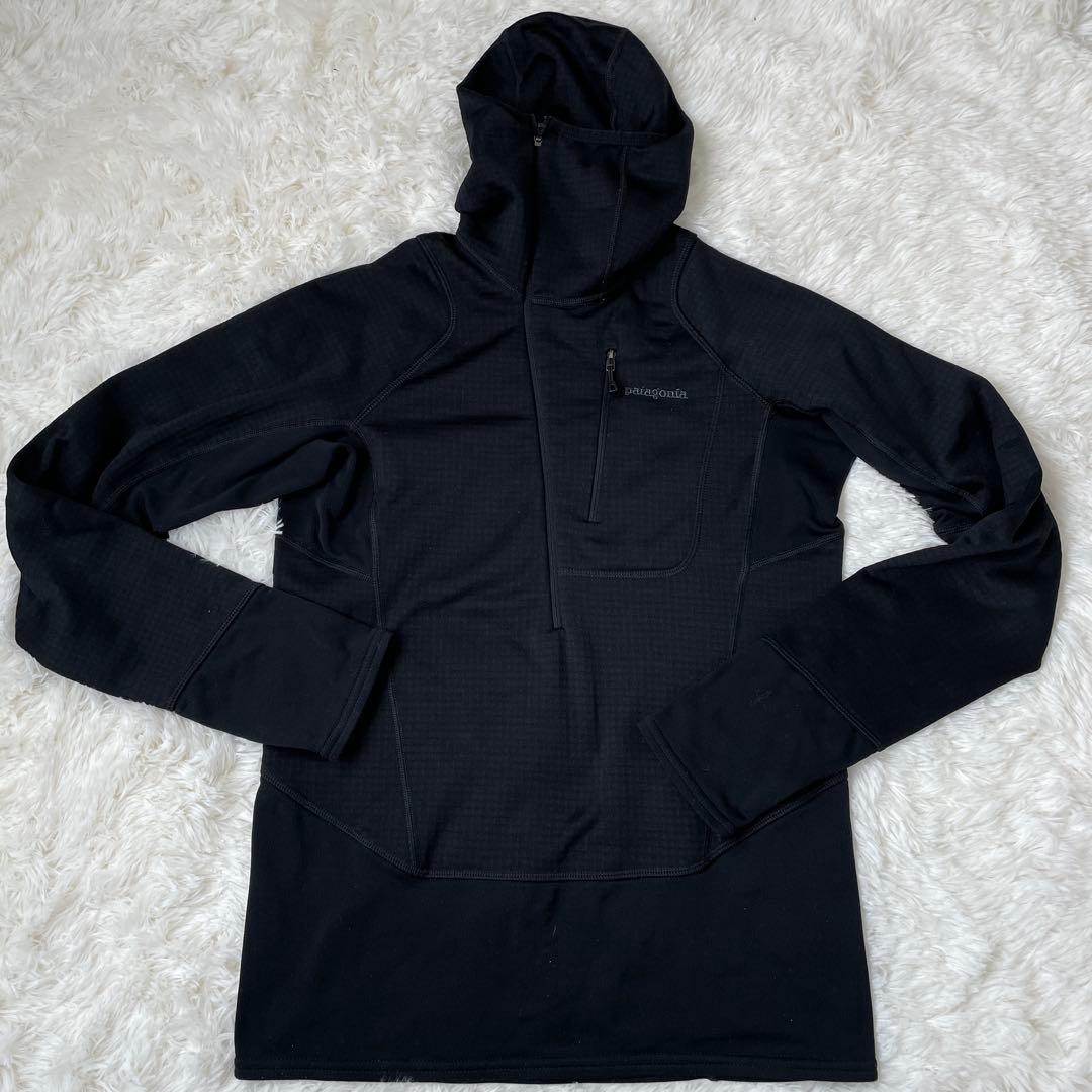 patagonia メンズ S ブラック パーカー