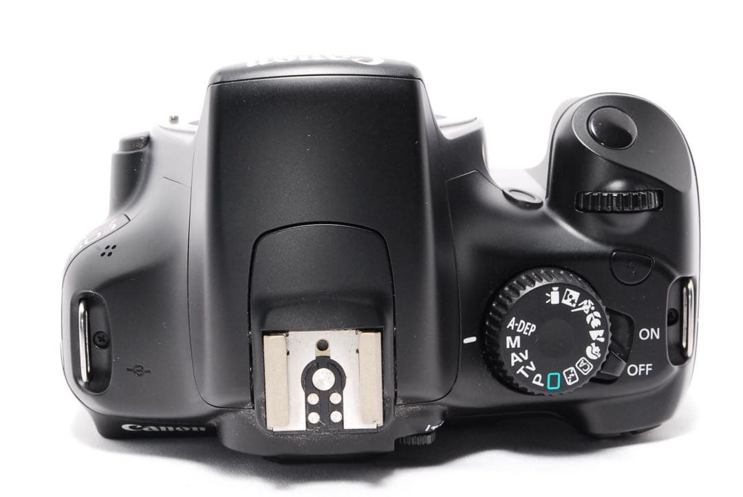 ショット数少なめ◆Canon Kiss X50◆初めてのカメラに◆一眼レフカメラ