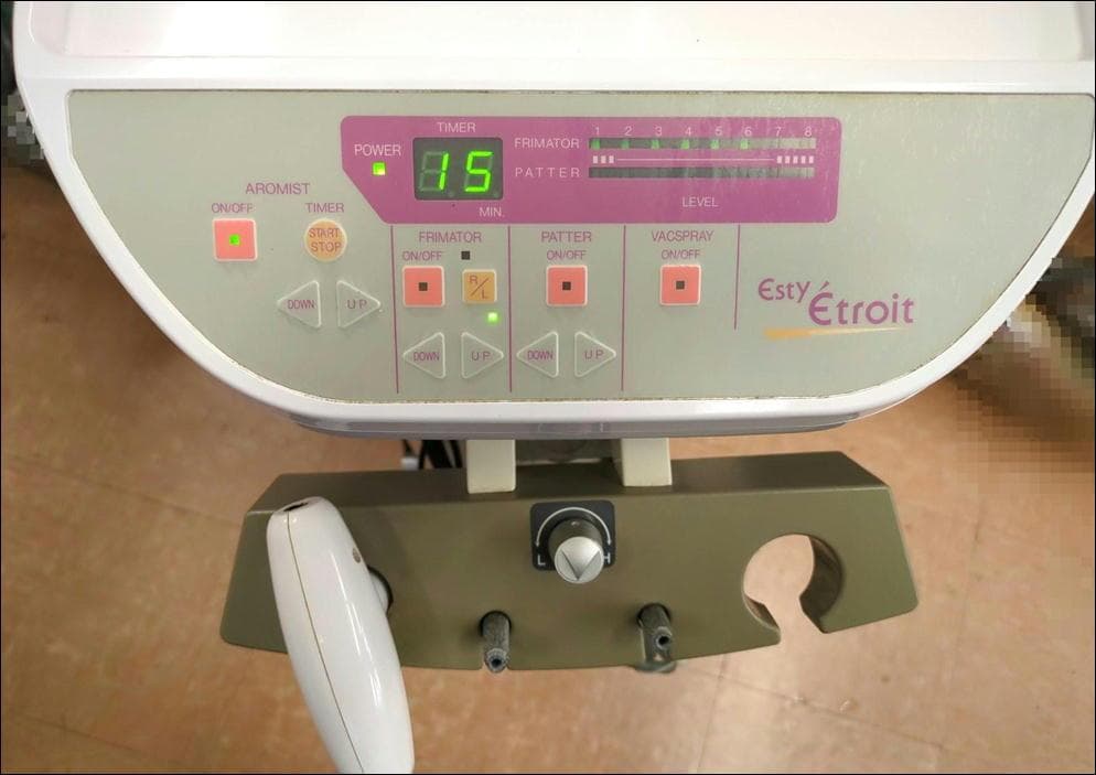 tami様［通電のみ］タカラベルモント 美顔器 エスティエトロワ