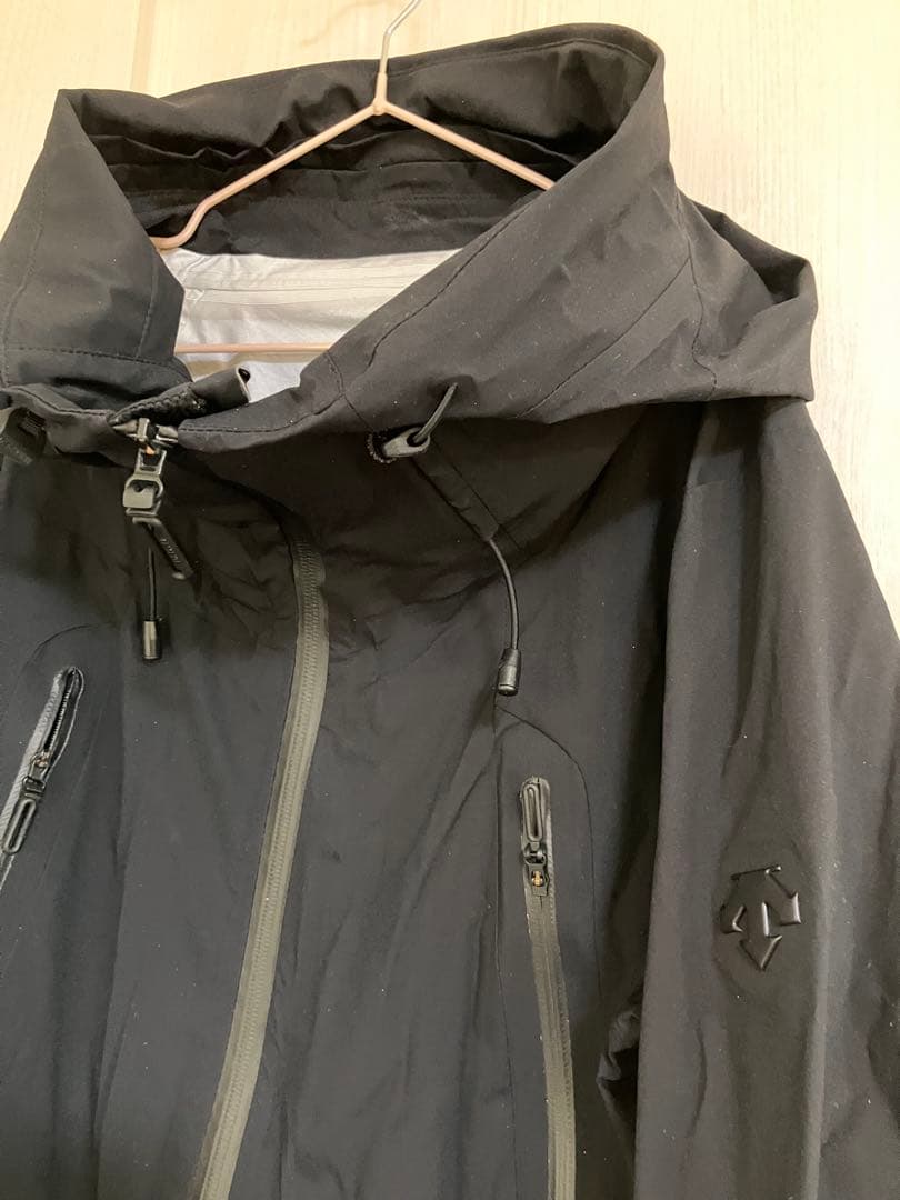 DESCENTE ALLTERRAIN クレアス　Mサイズ