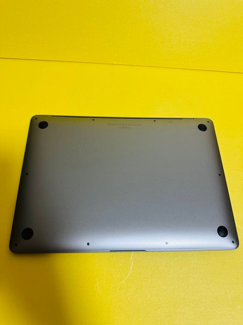 Apple MacBook Air 13インチ