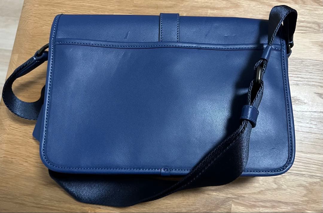 【新品】【未使用】Coach コーチ メンズ メッセンジャーバッグ ブルー
