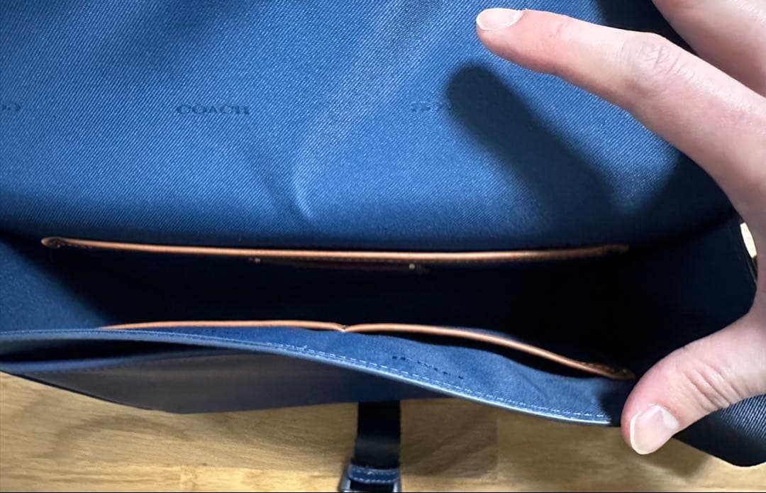【新品】【未使用】Coach コーチ メンズ メッセンジャーバッグ ブルー