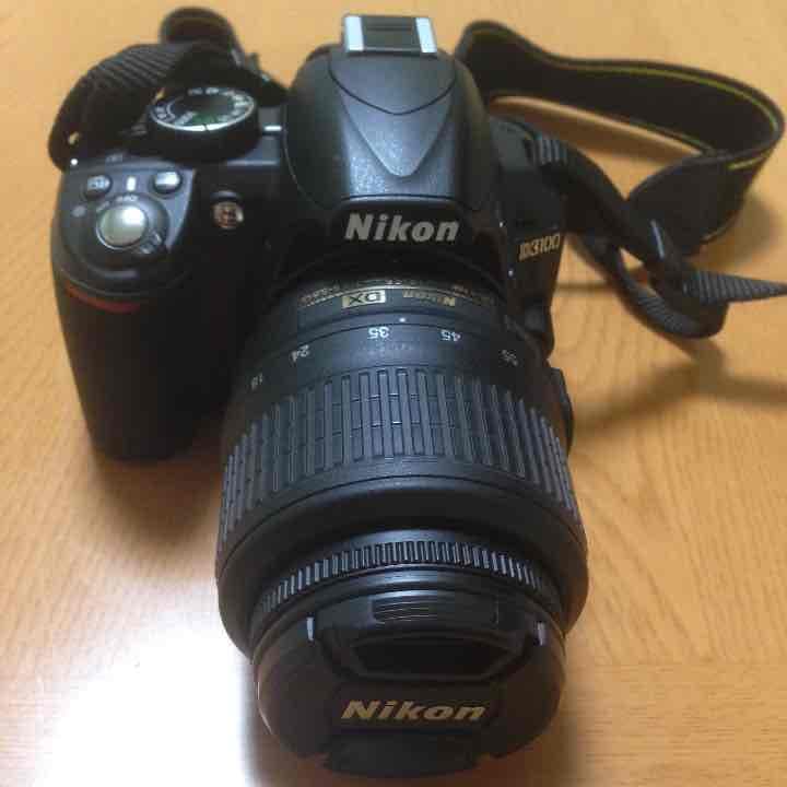 Nicon  一眼レフ D3100