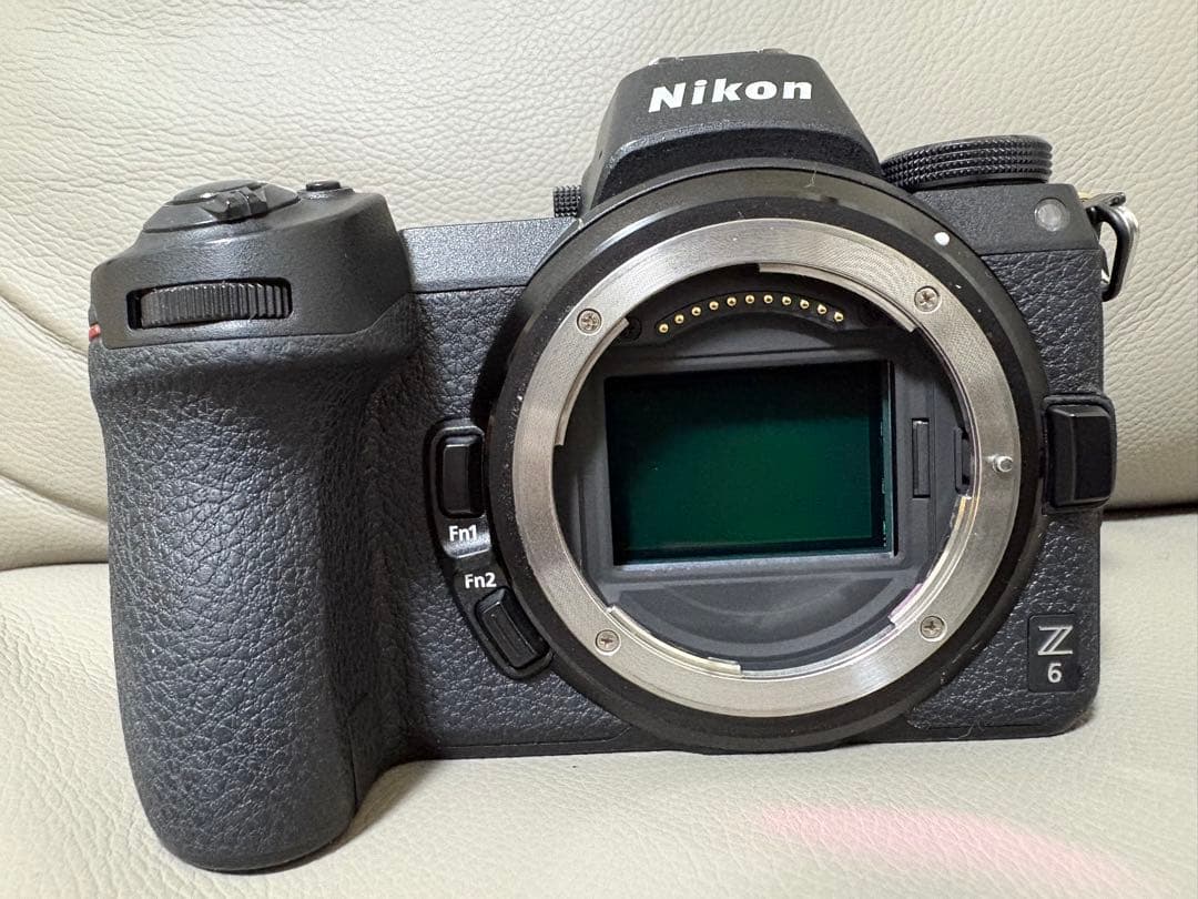 Nikon Z 6 本体 + バッテリー2個 + XQDカード、カードリーダー