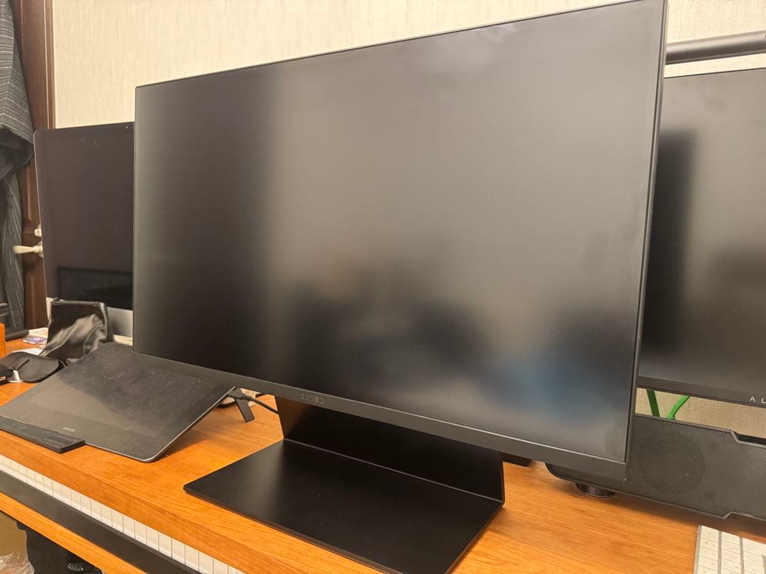 Razer Raptor 27 ゲーミングモニター27インチ
