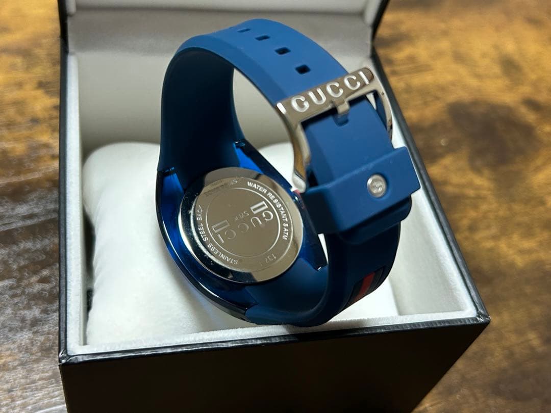 GUCCI 青 シリコンバンド 時計