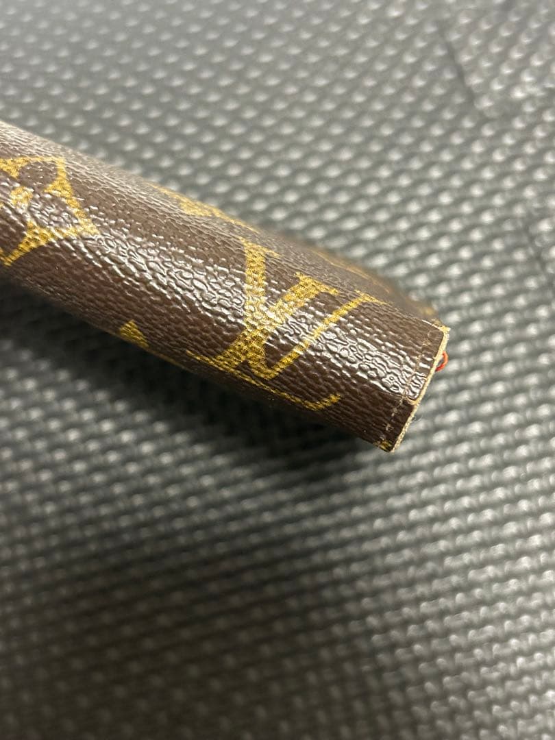 LOUIS VUITTON モノグラム　ポルトモネアンソリット