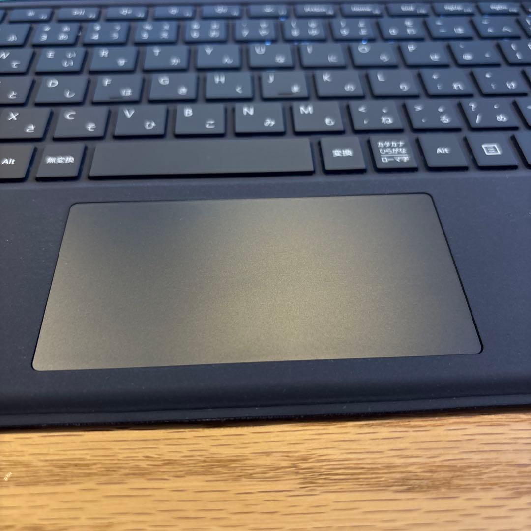 【週末値下げ】Microsoft Surface Pro 7 256GB 8GB