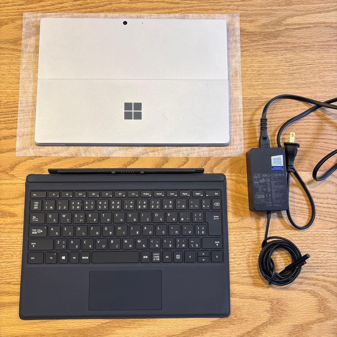 【週末値下げ】Microsoft Surface Pro 7 256GB 8GB