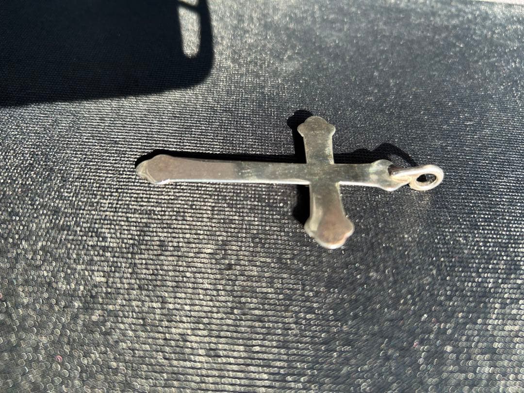 N*️様 ローズクロス カスタムネックレス（イーグルフック・赤ビーズ）