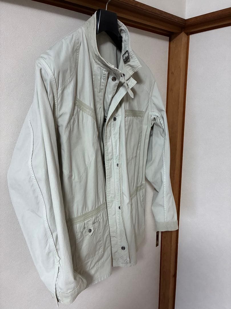 バブアー　インターナショナル　Lサイズ ライトグレー