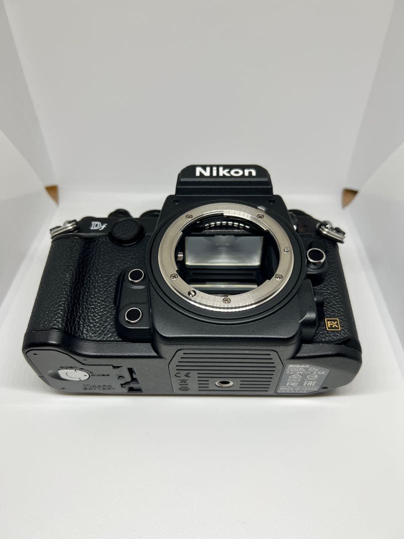 Nikon Df ミラーレス一眼　本体のみ