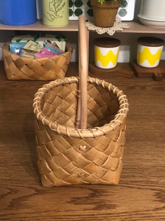 ビヨルク　Bjork ハンドル付白樺の根かがりバスケット