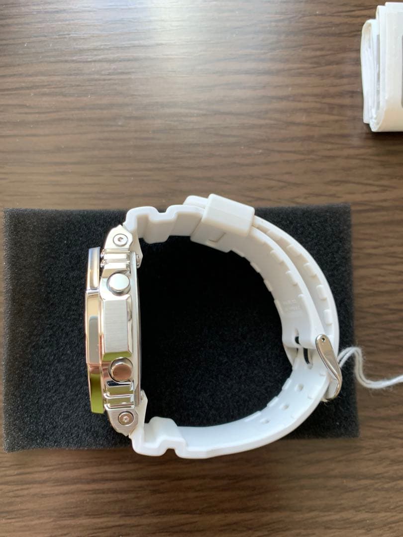 【新品未使用】カシオ G-SHOCK GM-2100 新発売モデル タグ付き