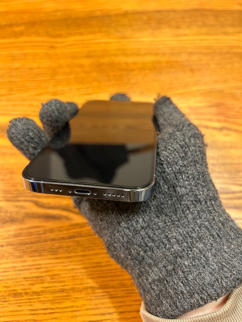 【極美品】iPhone13pro 1024GB 充電100% おまけ付き