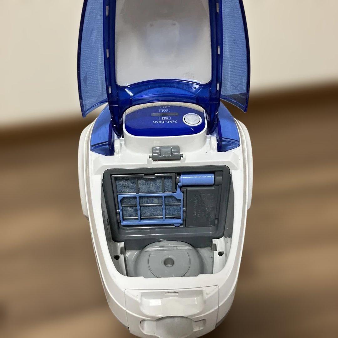 ⭐日立　CV-SW9 サイクロン掃除機　2013年製　ごみダッシュサイクロン　白