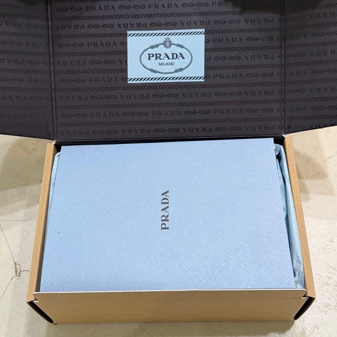 PRADA iPhone14pro ケース 正規品 レザー